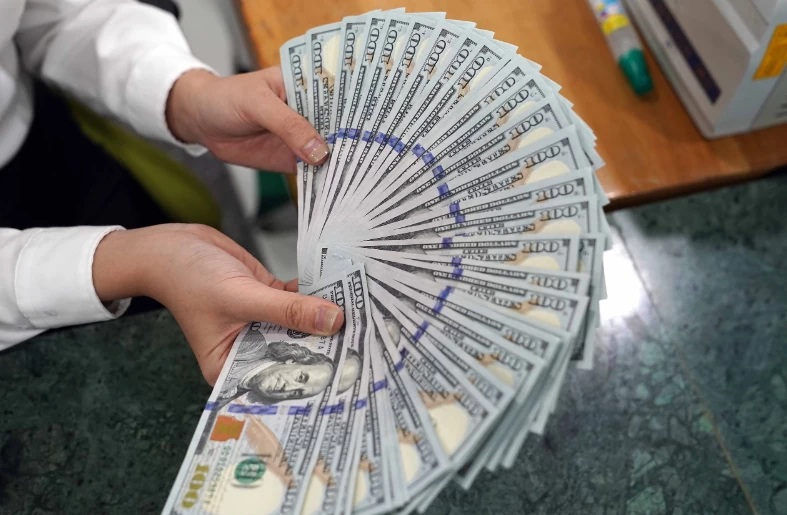 Tỷ giá USD hôm nay (19-8): Đồng USD đi ngang khi thị trường giảm kỳ vọng Fed tăng lãi suất